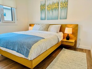 2 chambres, fer et planche à repasser, Wi-Fi gratuit, draps fournis