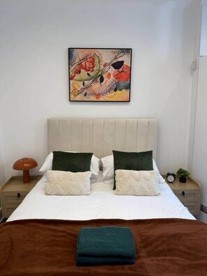 Room - 2BR Flat • Parking • Near Glasgow Green & Parks (Glasgow)