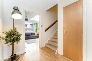 Interior - 5Bed Finnieston SkyHigh Duplex (Glasgow)