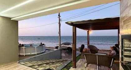 Casa da Maré beachfront with spectacular views. •Icapui