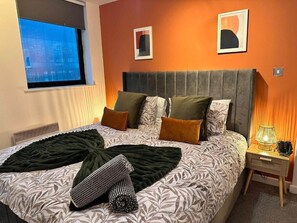 2 bedrooms, WiFi - Stylish 2 bed City Retreat (Glasgow)