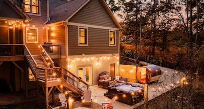 BoHo Home|10 King beds|Hot tub|Barrel Sauna|SpeakEasy|Theater|5200SqFt