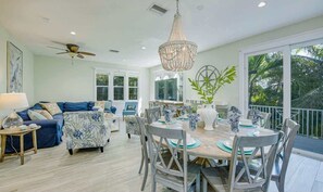 Interior - Conch House~Waterslide, Pool/Spa (Holmes Beach)