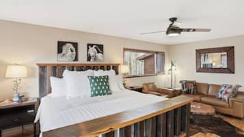 Desk, WiFi, bed sheets