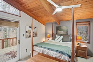 5 bedrooms, desk, iron/ironing board, WiFi - Beech Mountain Retreat- HotTub*Firepit*Ski Views (Beech Mountain)