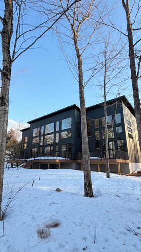 
Quaint Luxury Lodge bed & breakfast in Autrain, Michigan’s Upper Peninsula