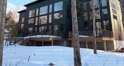 Quaint Luxury Lodge bed & breakfast in Autrain, Michigan’s Upper Peninsula