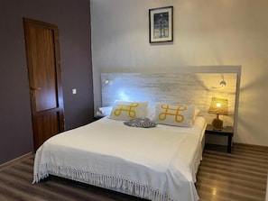 Kamar Double, pemandangan kota | Brankas, kedap suara, setrika/meja setrika, dan Wi-Fi gratis