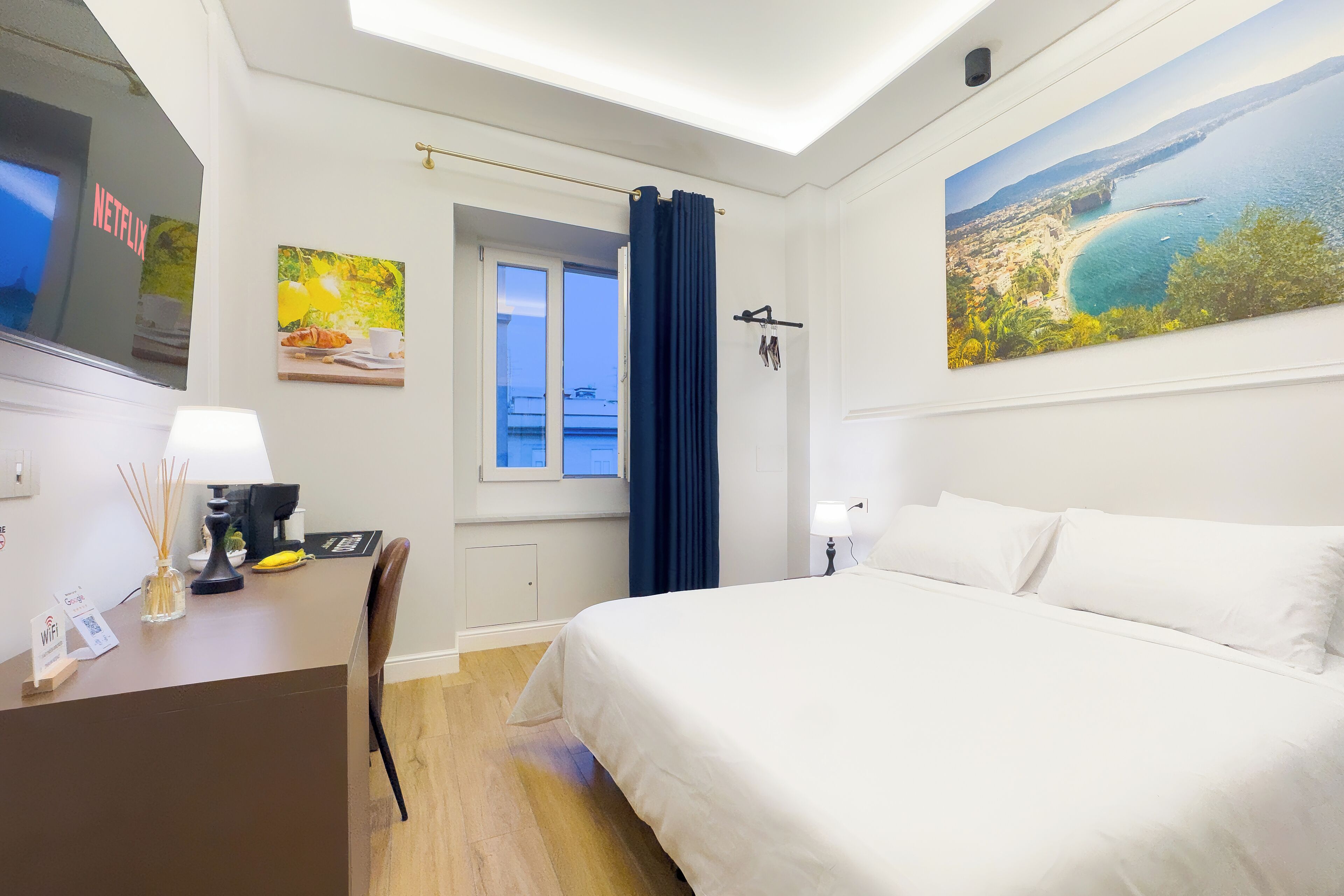 Double or Twin Room | In-room safe, desk, laptop workspace, blackout drapes