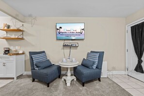Interior - Oak Shores Studio 4 | Just a Short Walk to the Beach! (Biloxi)