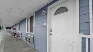 Exterior detail - Oak Shores Studio 4 | Just a Short Walk to the Beach! (Biloxi)