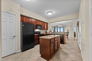 Private kitchen - Legacy Tower II 603 | Deluxe Unit with Stunning Coastal Views! (Gulfport)