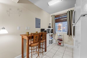 Interior - Oak Shores Studio 39 | Just a Short Walk to the Beach! (Biloxi)
