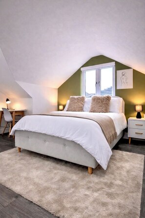 2 bedrooms, iron/ironing board, WiFi, bed sheets - 2BR apartment near Stratford East London (London)