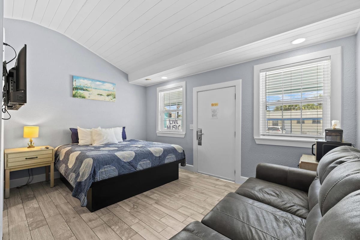 Basic Room, Non Smoking | Free WiFi