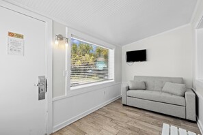 Basic Villa, Patio, Bay View