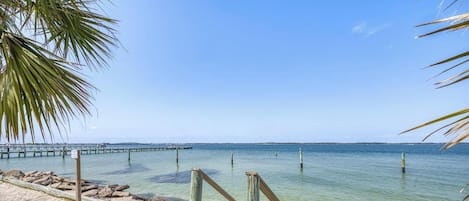 Quarto básico, vista para a baía | Wi-Fi de cortesia