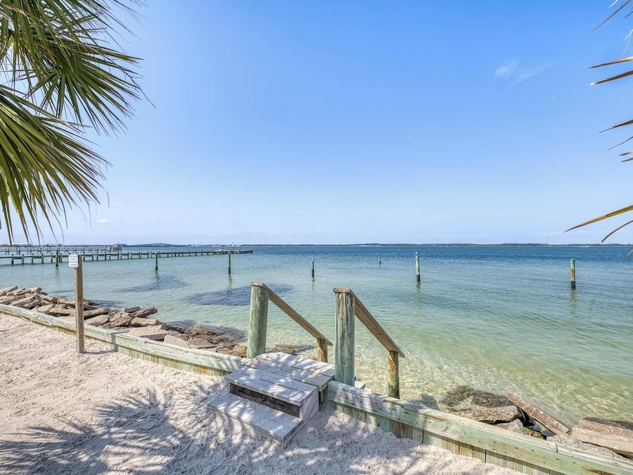 Basic Room, Bay View