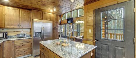 Refrigerador, microondas, placa de cocina, lavavajillas