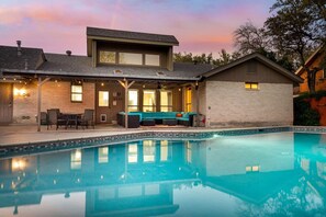 Pool - Off the Hook- 5BR w/Pool, Fire pit & Game Room (San Antonio)