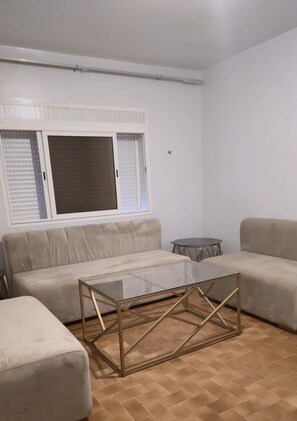 Living area - Apartment 5 minutes from the stadium (Rabat)