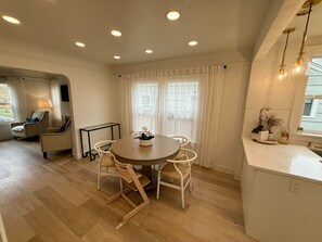 Dining - 3-bedroom house with AC. Walk to light rail. Next to U-village. With Backyard. (Seattle)