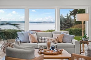 Smart-TV, Kamin, Tischfußball