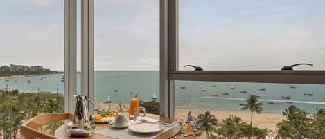 Premium Double Room, Sea View | Egyptian cotton sheets, premium bedding, pillowtop beds, in-room safe