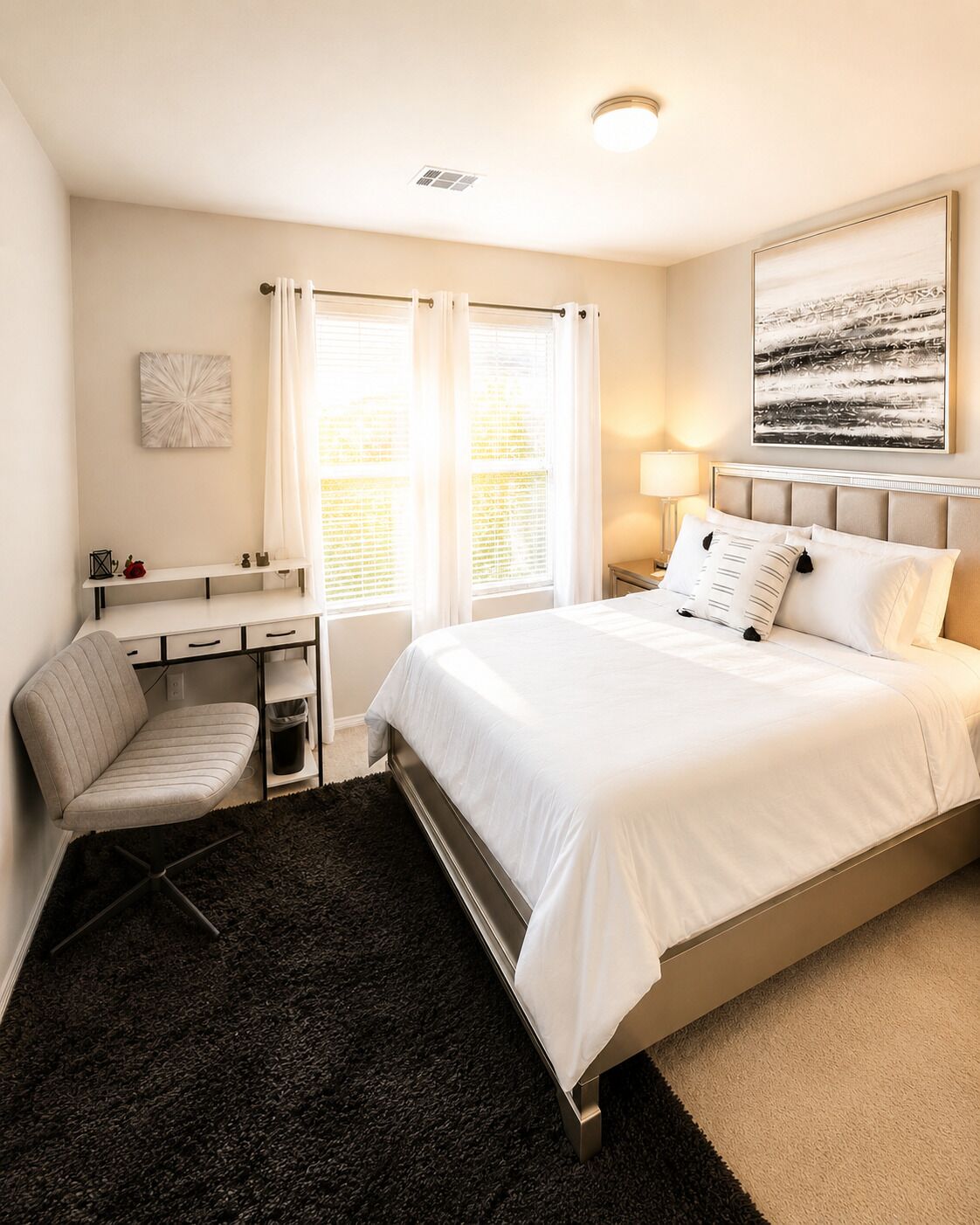 4 bedrooms, desk, iron/ironing board, free WiFi