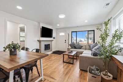 Salt Lake Cabana | Hot Tub + Gated Parking