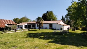 Exterior - Charming little house in the countryside (La Garnache)