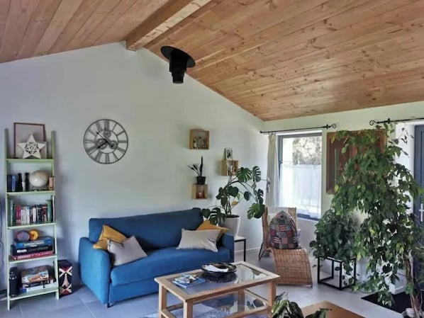 Living area - Charming little house in the countryside (La Garnache)