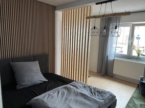 1 Schlafzimmer, Bügeleisen/Bügelbrett, kostenloses WLAN, Bettwäsche