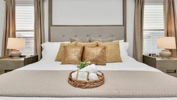 4 bedrooms, desk, iron/ironing board, free WiFi