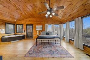 2 bedrooms, iron/ironing board, WiFi, bed sheets - Near Gatlinburg•Hot Tub•Sauna•Pool Table•Dollywood (Sevierville)