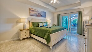 3 habitaciones, tabla de planchar con plancha y cuna de viaje 