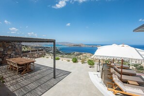 Outdoor dining - Villa Despoina Serenity with heated pool (Elounda)