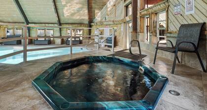 Château Rouge 212 ~ Lazy M Lodge