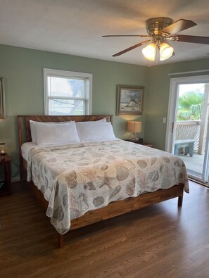 4 chambres, fer et planche à repasser, lit parapluie, Wi-Fi gratuit