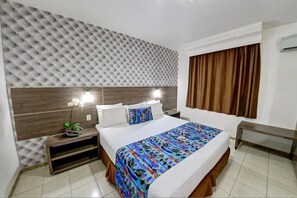 Tabla de planchar con plancha, wifi gratis, accesible en silla de ruedas