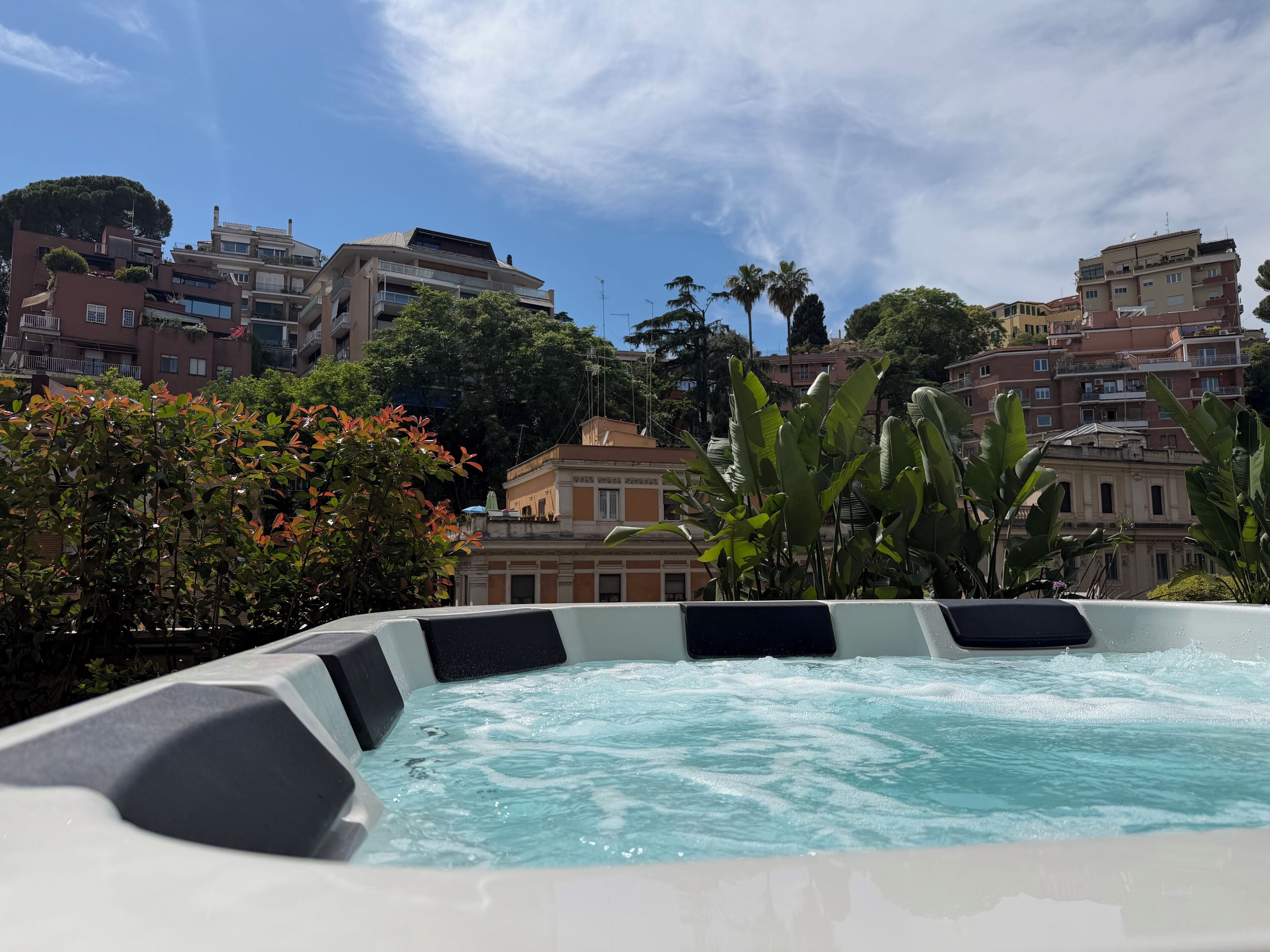 Bain à remous extérieur