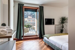 4 chambres, fer et planche à repasser, Wi-Fi, draps fournis