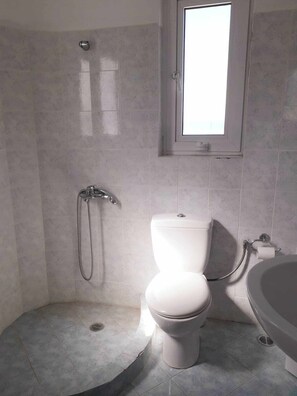 Hair dryer, towels, soap, toilet paper - Serenelands Seaside House by MPS (Mavra Litharia)