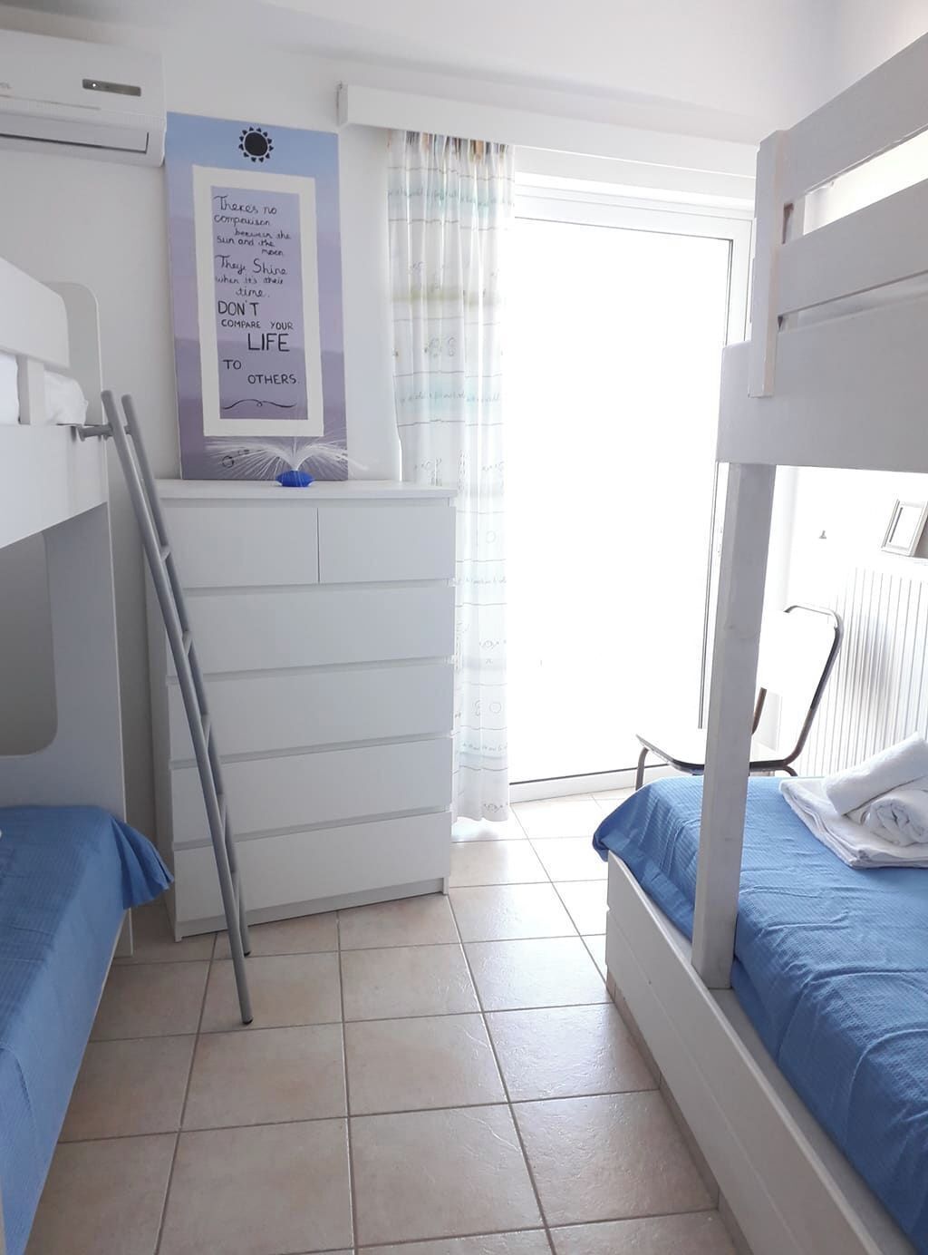 2 bedrooms, iron/ironing board, Internet, bed sheets