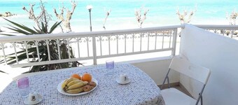 Serenelands Seaside House by MPS