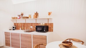 Unclassified image, 3 of 35, button - OAZA Romance Suite with Jacuzzi | Catania (Catania)