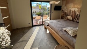 3 dormitorios, tabla de planchar con plancha, Internet y ropa de cama