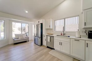Private kitchen - Modern Retreat with Private Pool/Hot Tub! (Mesa)