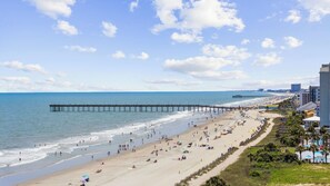 Beach nearby, sun-loungers - 4BR Home Steps to Beach  Sleeps 8  Myrtle Beach (Myrtle Beach)