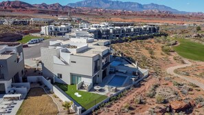 Front of property - T8-2174 Birdie On The 8th  (Washington)